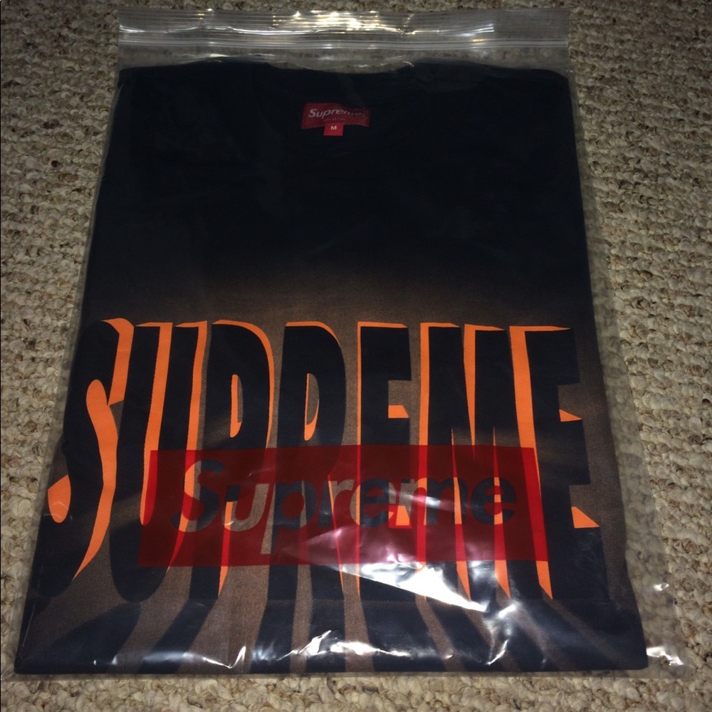 Supreme light s/s top (navy)